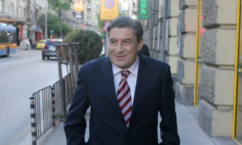 Лучано: Валери Симеонов изпълни една задача и отстрани Васил Божков - Tribune.bg