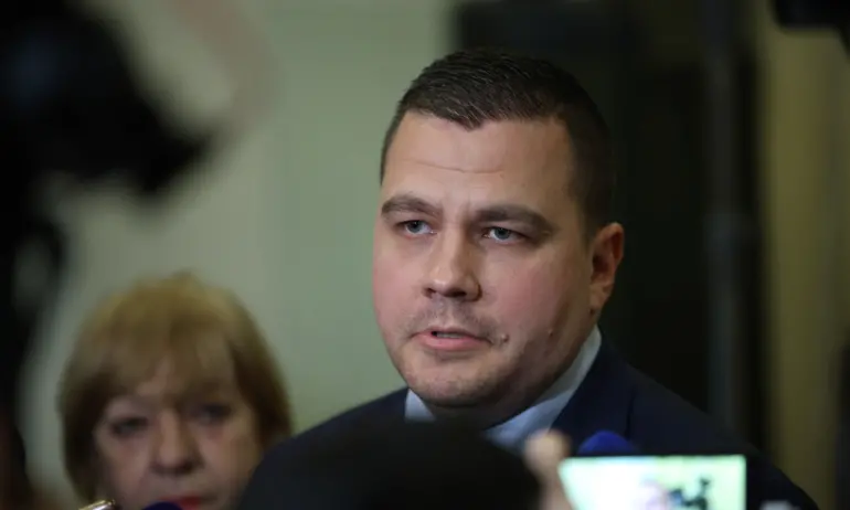 Станислав Балабанов: Нито сме готови за еврозоната, нито ни искат в Шенген - Tribune.bg