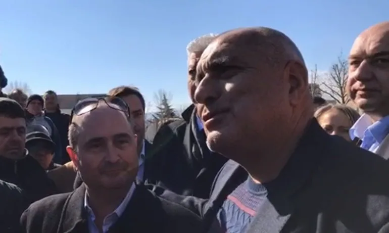 От Ботев (Пловдив) посрещнаха Борисов с аплодисменти - Tribune.bg