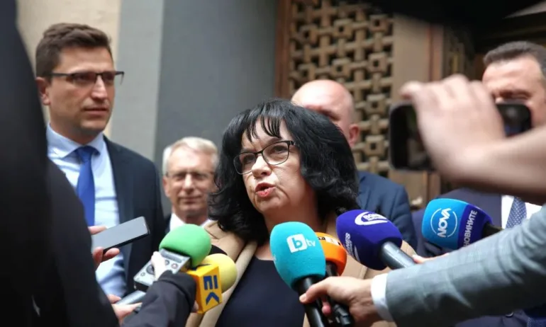 След срещата на ГЕРБ-СДС и ПП-ДБ в МФ: Бюджетът ще бъде коригиран с 3% дефицит - Tribune.bg