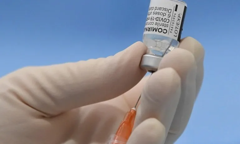 Унгария първа в ЕС стартира ваксинация срещу COVID-19 на тийнейджъри - Tribune.bg