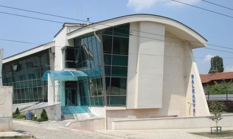 Спецпрокуратурата извършва претърсвания в офиси на дружество, доставяло оборудване на ВВС - Tribune.bg