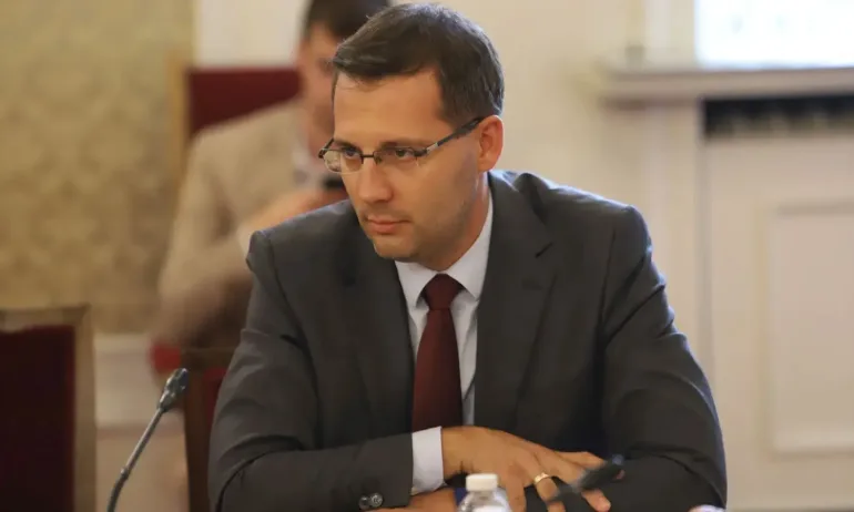 Анастасов от ДПС: Г-н Руди и Кирил Петков никога не са искали комисията за Младежта и спорта, доказва го и общ чат - Tribune.bg