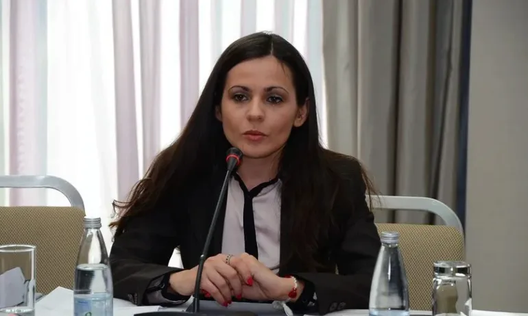 Прогноза: Скоро изкуственият интелект ще измести кол центровете, ще продава застраховки и ще наема на работа - Tribune.bg