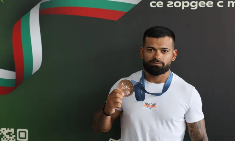 Новспорт: Божидар Андреев не е имал намерение да продължава с щангите - Tribune.bg