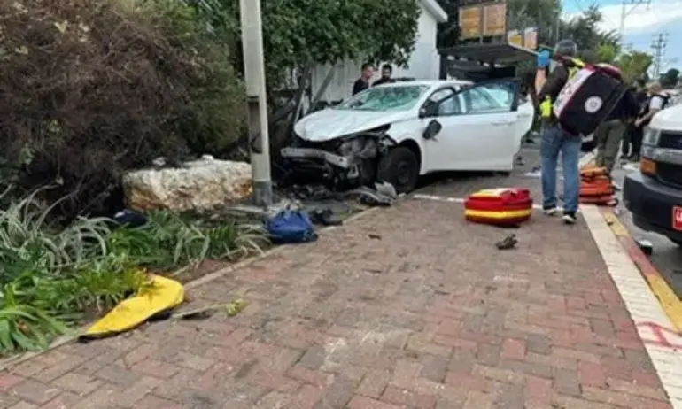 Най-малко 13 души са ранени при атака с кола в Тел Авив - (ВИДЕО) - Tribune.bg