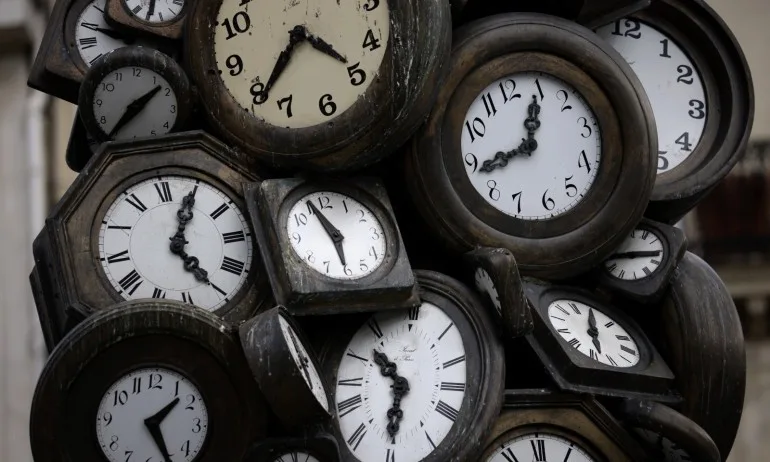 Отново превъртяхме часовниците, не е ясно дали ще е за последно - Tribune.bg