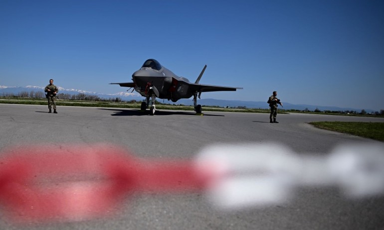 Американски самолети ще охраняват небето ни - Tribune.bg