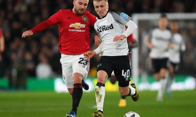 Юнайтед е на четвъртфинал за ФА Къп след класика над Дарби Каунти - Tribune.bg