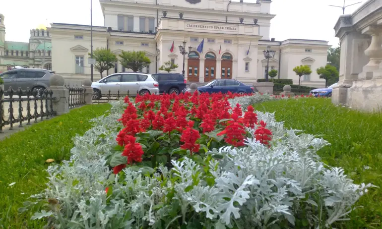 Бюджетната комисия ще заседава за т. нар. удължителен закон за Бюджет 2022 - Tribune.bg