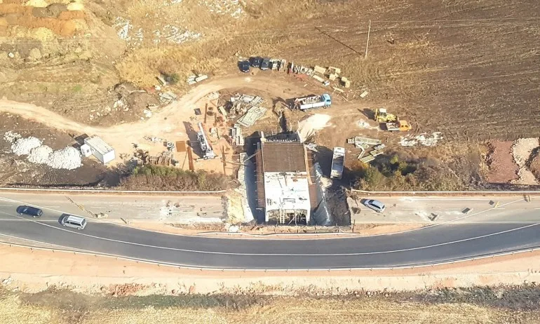 Борисов разгледа напредъка по строящата се АМ Европа от въздух (ВИДЕО) - Tribune.bg