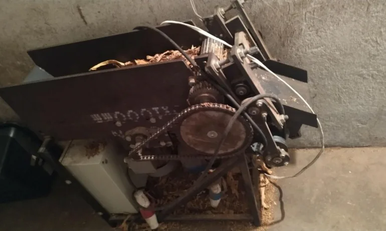 Разбиха поредна нелегална фабрика за тютюн край Пловдив - Tribune.bg