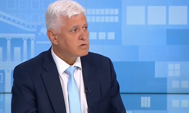 Президентството обвини Желязков в политизиране на липсата на авиационна техника за гасене на пожари - Tribune.bg