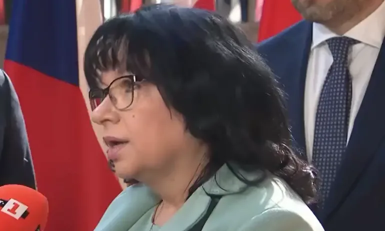 Финансовият министър Петкова от Брюксел: България ще приеме еврото от 01.01.2026 г. - Tribune.bg