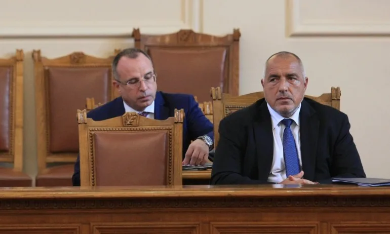 Протакане коствало поста на Порожанов, провинената шефка във фонд Земеделие не е освободена - Tribune.bg