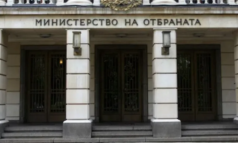 Министерство на отбраната: Не е получавано предложение от Нидерландия за предоставяне на самолети Ф-16 - Tribune.bg