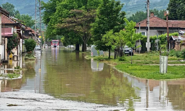 Критична ситуация в Севлиево: Водопроводът е прекъснат - Tribune.bg
