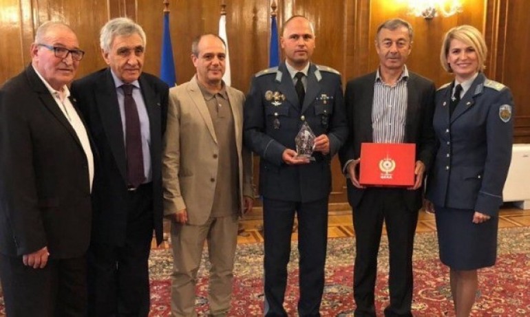 Разкритие: Вижте какво направи за ЦСКА мъжът на Невяна Митева - Tribune.bg