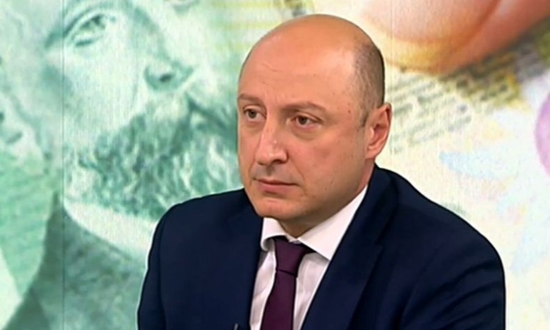 Финансовият министър на Радев си свали проектобюджета - Tribune.bg