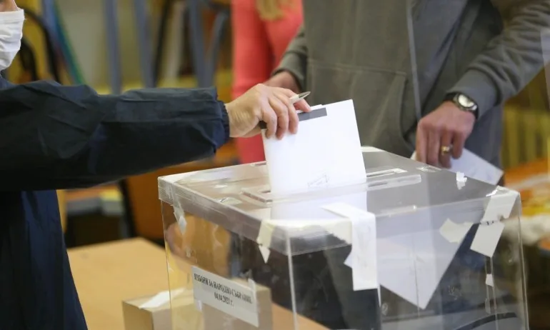 В Истанбул са гласували близо 5000 сънародници - Tribune.bg