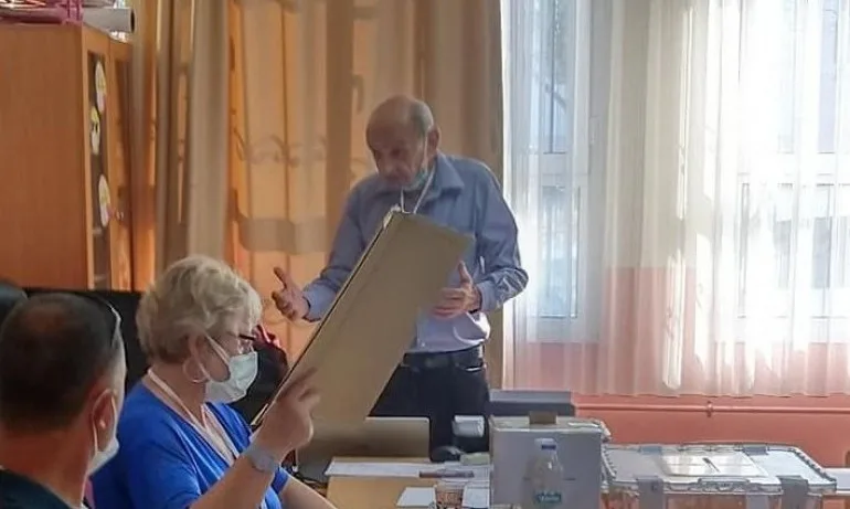 Сигнал: Агитира ли служител на външно за ДПС? - Tribune.bg