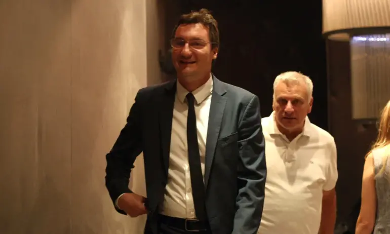 Андролова: Не си представям как Крум Зарков ИЗБИВА РИБАТА! Крумчо?! - Tribune.bg