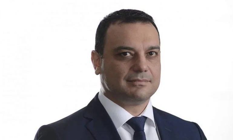 Парламентът ще гласува оставката на Ивайло Московски - Tribune.bg