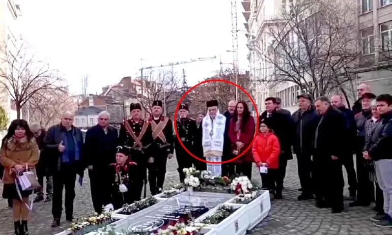 Мрежата ври: Кметица на ДБ откри паркопаметник на Васил Левски - Tribune.bg