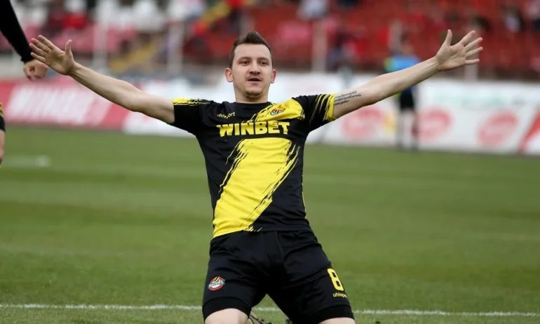 Официално! Неделев остава в Ботев Пд - Tribune.bg