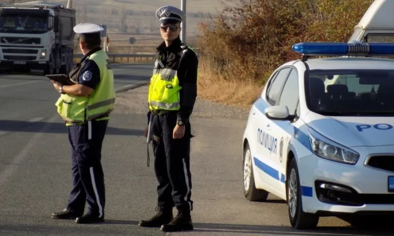 Катастрофа на магистрала Тракия с микробус. Водачът е загинал - Tribune.bg