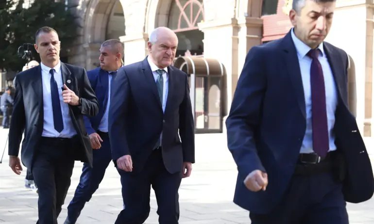 Срещата на Радев и Главчев без резултат – диалогът с президента продължава - Tribune.bg