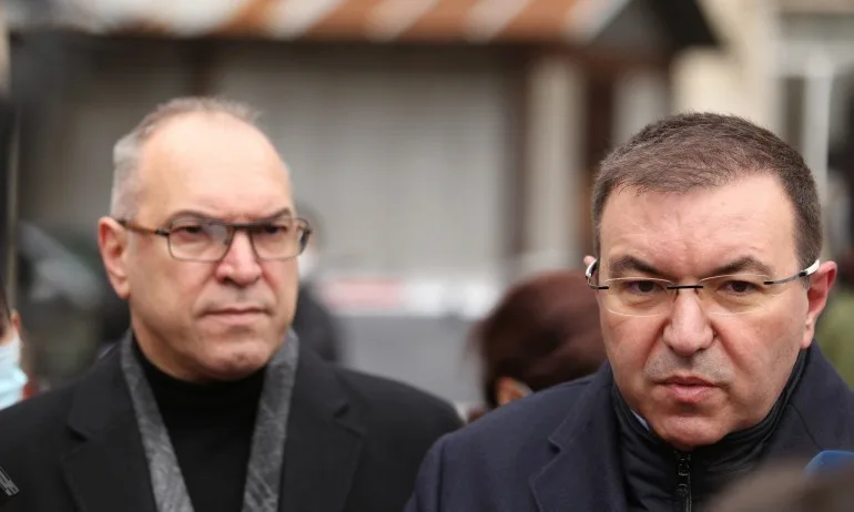 Ангелов: Работим за осигуряване на достатъчно ваксини - Tribune.bg