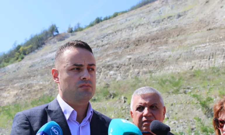 До 2 месеца пускат движението в отсечката между Благоевград и Симитли - Tribune.bg