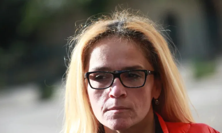 Пиарът на Десислава Иванчева: Искаме президентът незабавно да я помилва - Tribune.bg