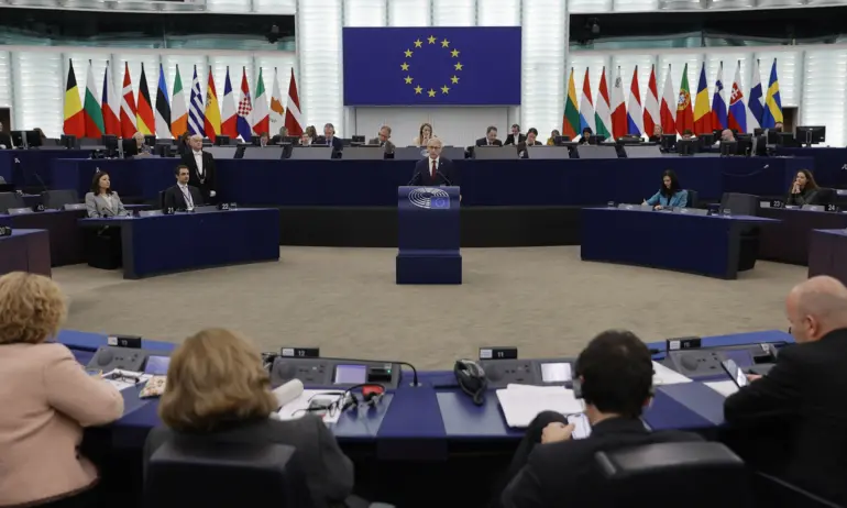 По време на речта на Денков: ГЕРБ/ ЕНП настояха България да се върне към стабилността от преди години - Tribune.bg