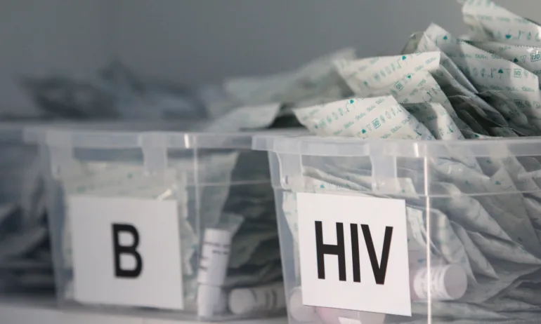 Четвърти човек в света бе излекуван от ХИВ - Tribune.bg