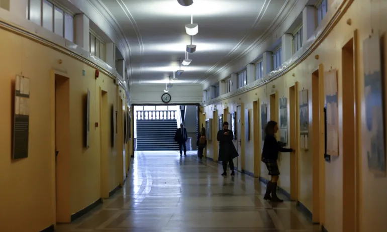 Повишение: Студентите ще заплащат средно 1050 лв. такса за обучение - Tribune.bg