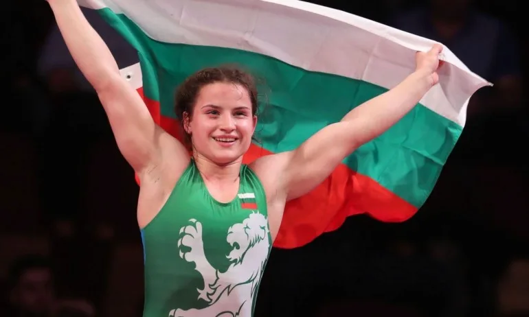 Страхотно! Биляна Дудова е световна шампионка по борба - Tribune.bg