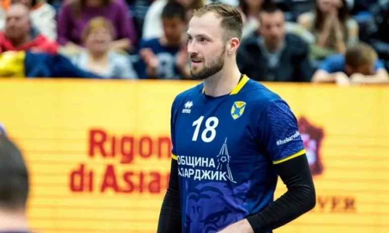 Два зелени картона на старта на Суперлигата - Tribune.bg