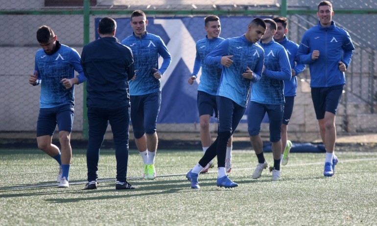 Тръст Синя България с остра атака срещу Радостин Василев - Tribune.bg