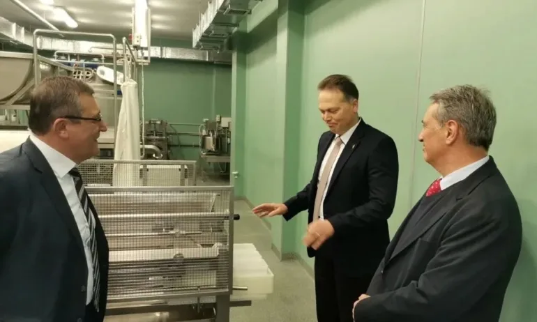 МОН обмисля професионално училище към пловдивски предприятия - Tribune.bg