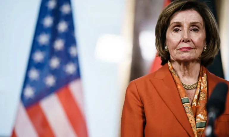 Мъжът, нападнал съпруга на Нанси Пелоси, не призна вината си в съда - Tribune.bg