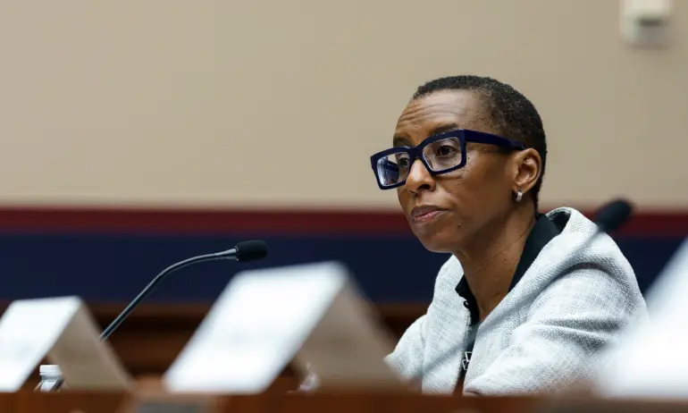 След политически натиск и скандал: Президентът на Харвард подаде оставка - Tribune.bg