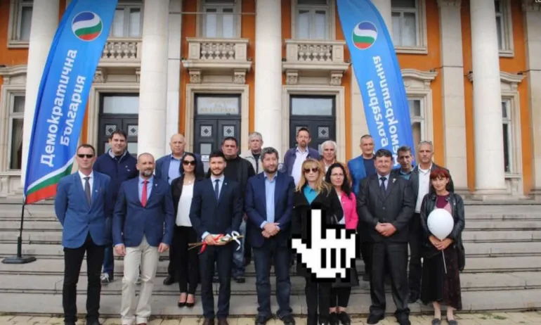 Майката на задържаната за измъчване на животни – кандидат-кметица на ДБ (СНИМКИ) - Tribune.bg