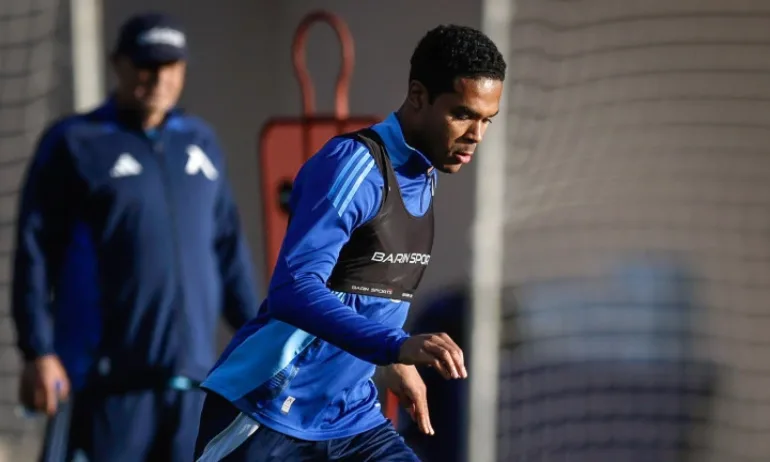 Нидерландецът подписа с Ал Сайлия - Tribune.bg