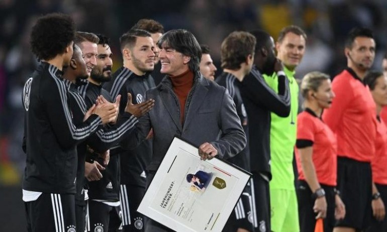 В Германия изпратиха Льов с аплодисменти - Tribune.bg