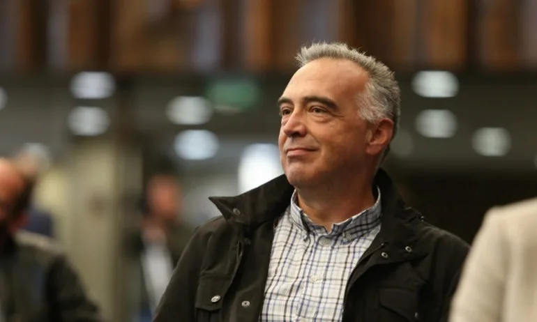 Антон Кутев: Извинявам се на медицинските сестри - Tribune.bg