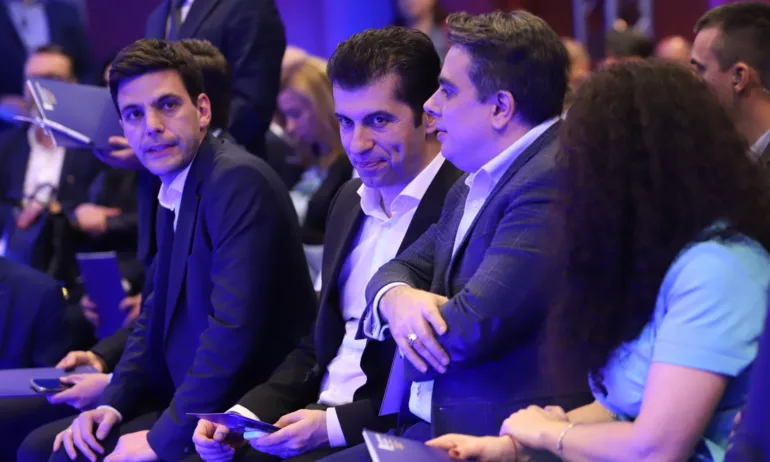 ПП решат в средата на август дали да се коалират с ДБ - Tribune.bg