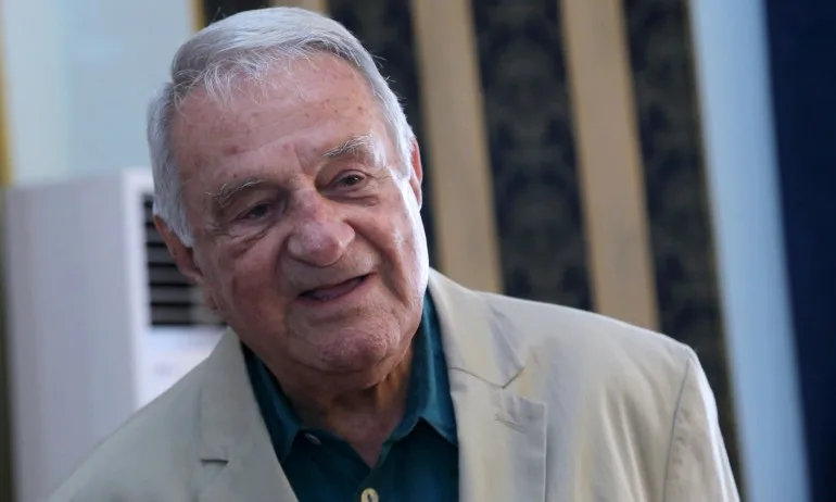 Проф. Алтънков: Комунистите се гордеят с 9 септември и не се срамуват от кланетата, а жертвите не могат да се забравят - Tribune.bg