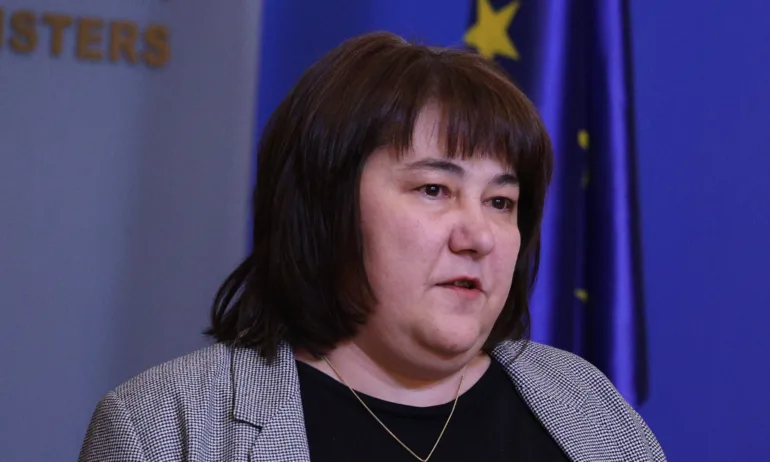 Щом финансовата министърка видимо е ревала преди да представи бюджета, всички ще ревем тепърва… - Tribune.bg